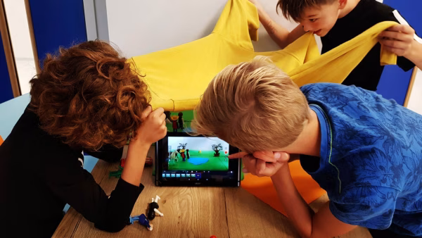 Media children's stop-motion party